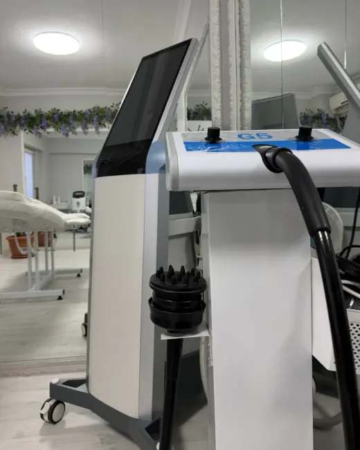 Salonun G5 masaj cihazı, uygulama odasında